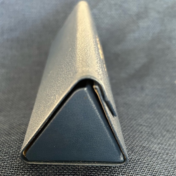 Colours by Alexander Julian Eyeglass Case - Picture 5 of 6